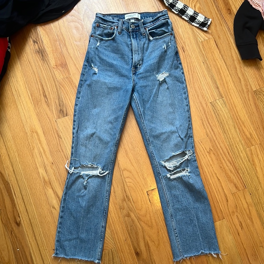 Abercrombie The Ankle Straight Curve Love Ultra High Rise